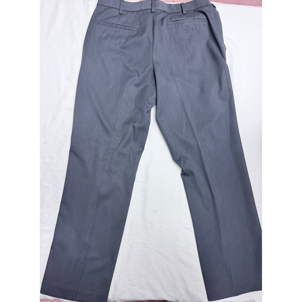 Van Heusen Traveler Mens Dress Pants 34x30 Charcoal Gray Flat Front Trousers